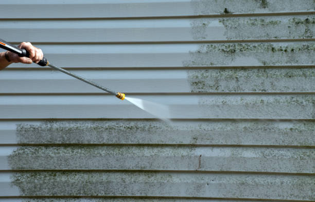 Best Driveway Pressure Washing  in Grandview Plaza, KS